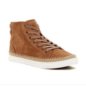 UGG Gradie GREAT CONDITION size 8